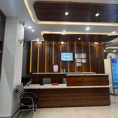 Hotel Prakasham Ujjain Dış mekan fotoğraf