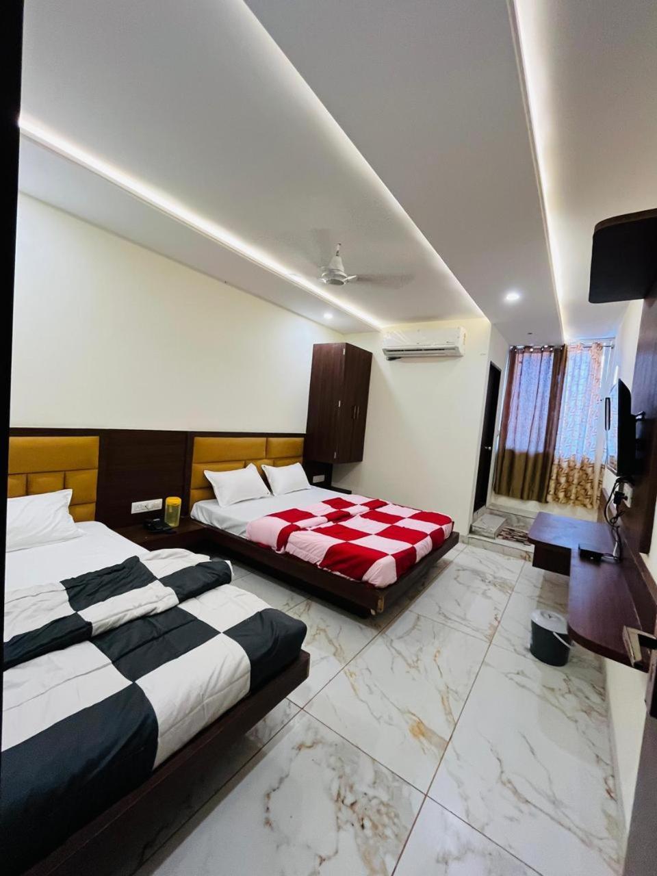 Hotel Prakasham Ujjain Dış mekan fotoğraf